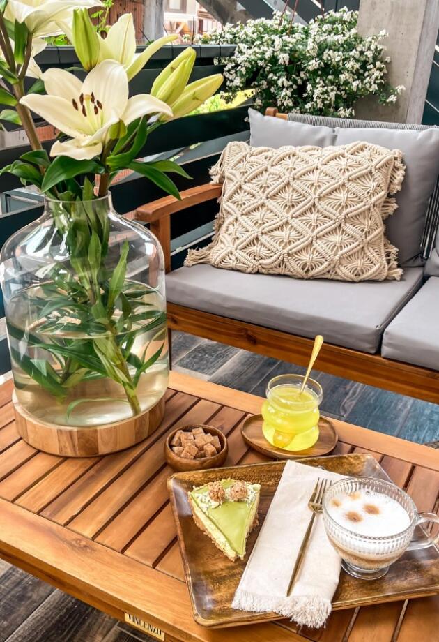 Kako je Amira iz Konjica svoj balkon pretvorila u najljepši kutak za odmor?