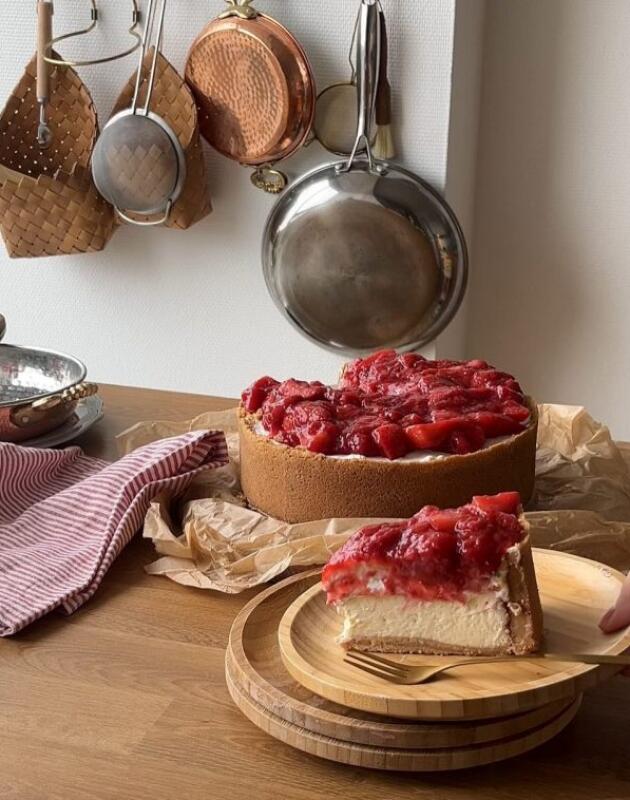 Najjednostavniji cheesecake ikad? Ovaj s jagodama pobjeđuje sve proljetne deserte!