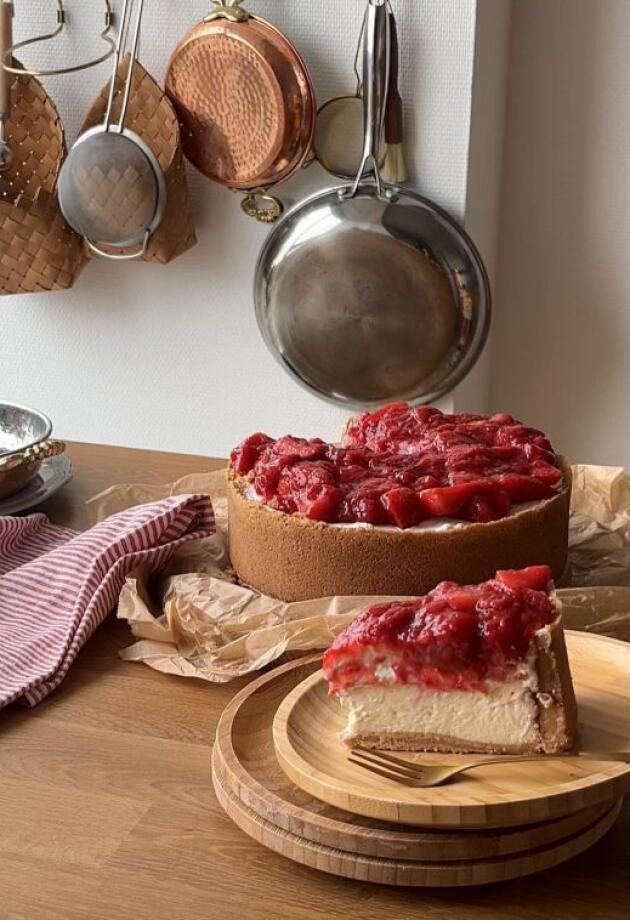 Najjednostavniji cheesecake ikad? Ovaj s jagodama pobjeđuje sve proljetne deserte!