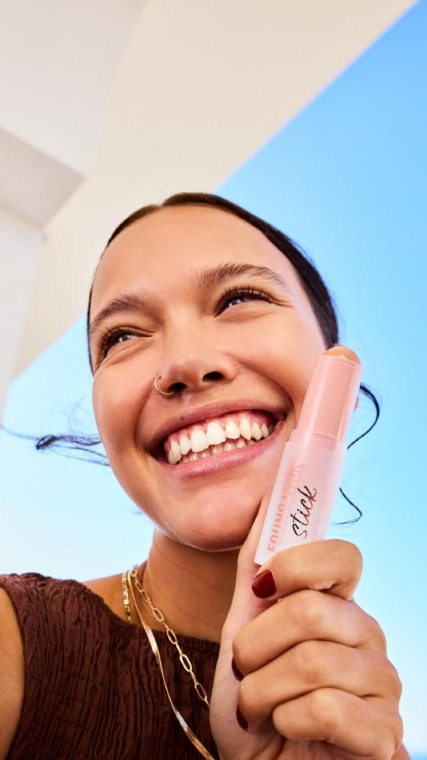 Predstavljamo vam novog saveznika za ten: essence Foundation Stick!