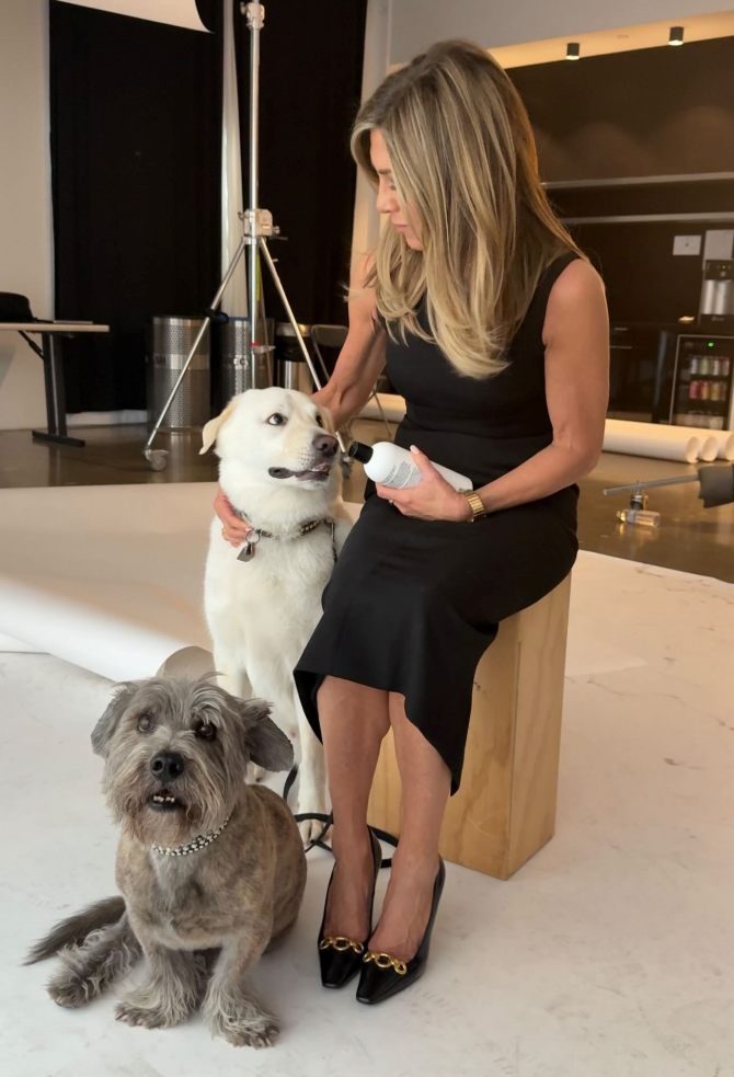 Svi pričaju o reklami Jennifer Aniston i svi opet žele kosu kao njenu.