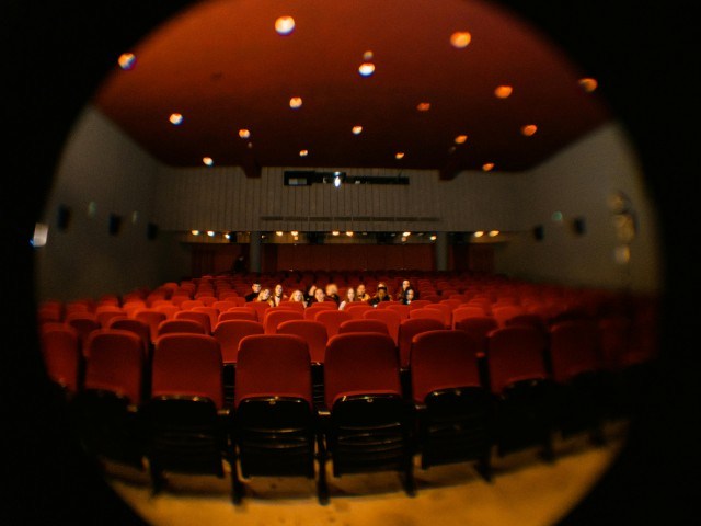 bonjour_ba_KINO_1_04