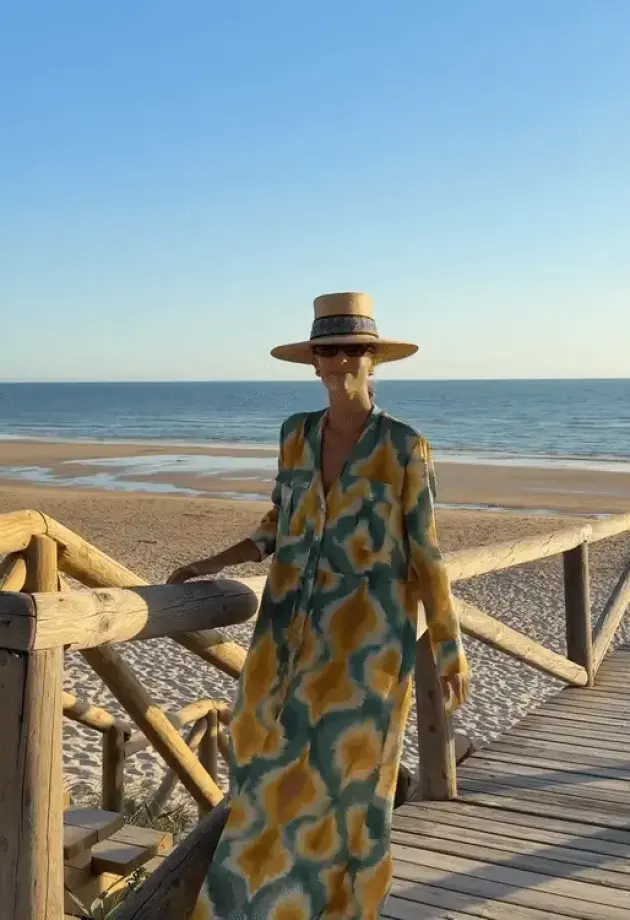 Modni trik za plažu? Samo prebacite ove košulja-haljine!