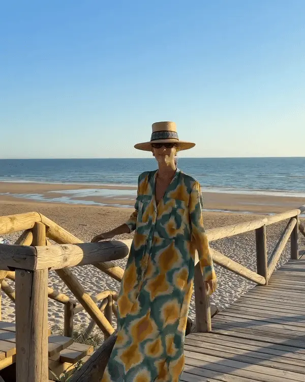 Modni trik za plažu? Samo prebacite ove košulja-haljine!