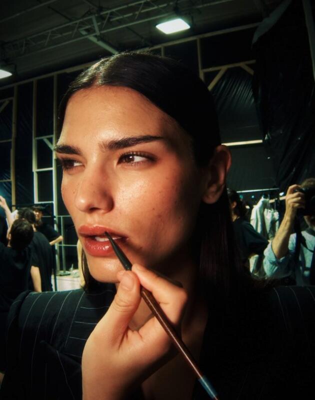 Iman iz Sarajeva na Paris Fashion Week-u u looku koji ne možete ignorisati