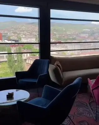 Sarajevo: Lift koji vodi do najljepšeg pogleda (i najboljeg lososa)!