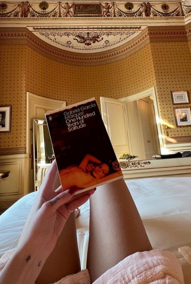 bonjour_ba_dua_lipa_knjiga_03