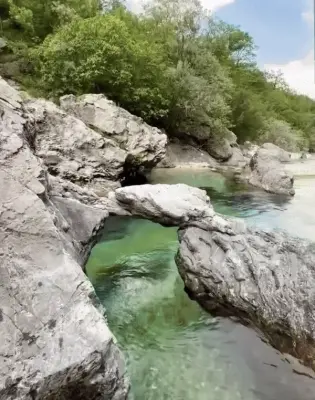 Gdje se ovog ljeta kupaju oni koji ne vole gužvu? Sad znate.