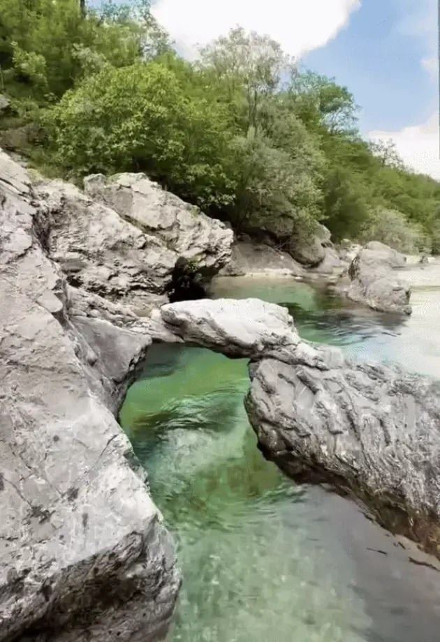 Gdje se ovog ljeta kupaju oni koji ne vole gužvu? Sad znate.