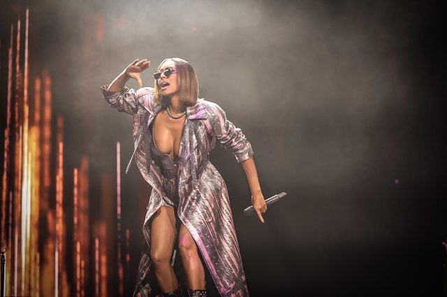 bonjour_ba_keri_hilson_01