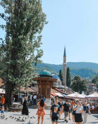 Kupili smo sve što nam treba na Baščaršiji, a novčanik nismo ni otvorili. Evo kako!