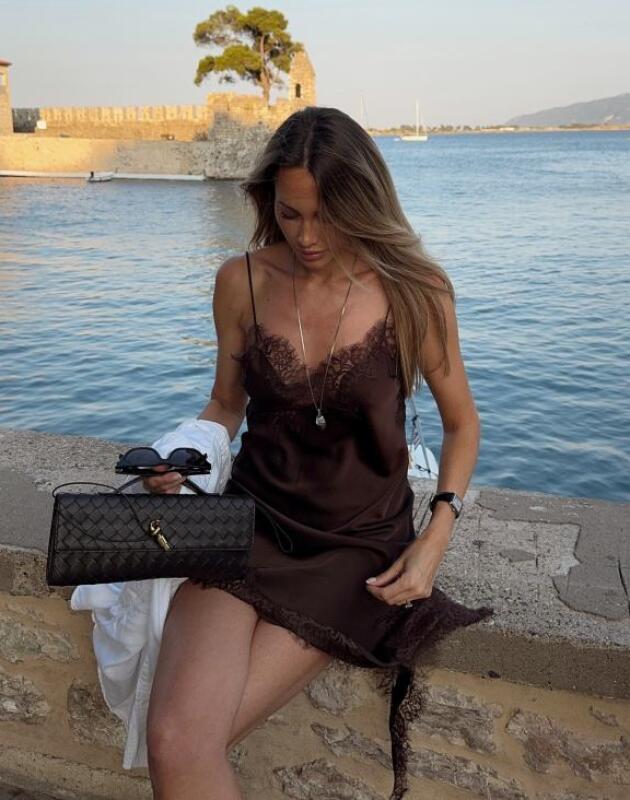 ZARA haljina boje čokoladnog moussea: savršena je i preko pantola!