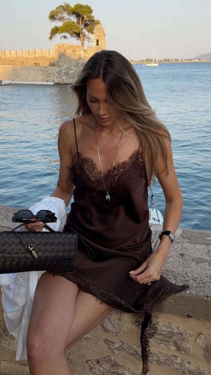 ZARA haljina boje čokoladnog moussea: savršena je i preko pantola!
