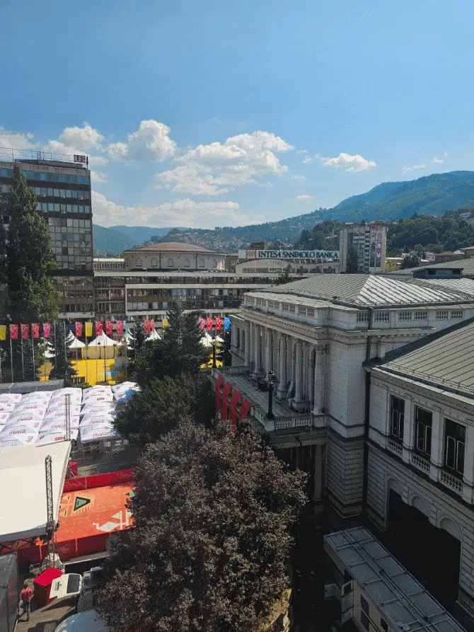 bingo-sarajevo-film-festival-nase-mjesto_bonjour_ba_gif_20
