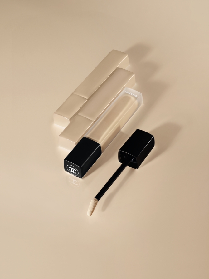 chanel-les-4-ombres-boutons-ultra-le-teint-correcteur-poudre_5_bonjour_ba