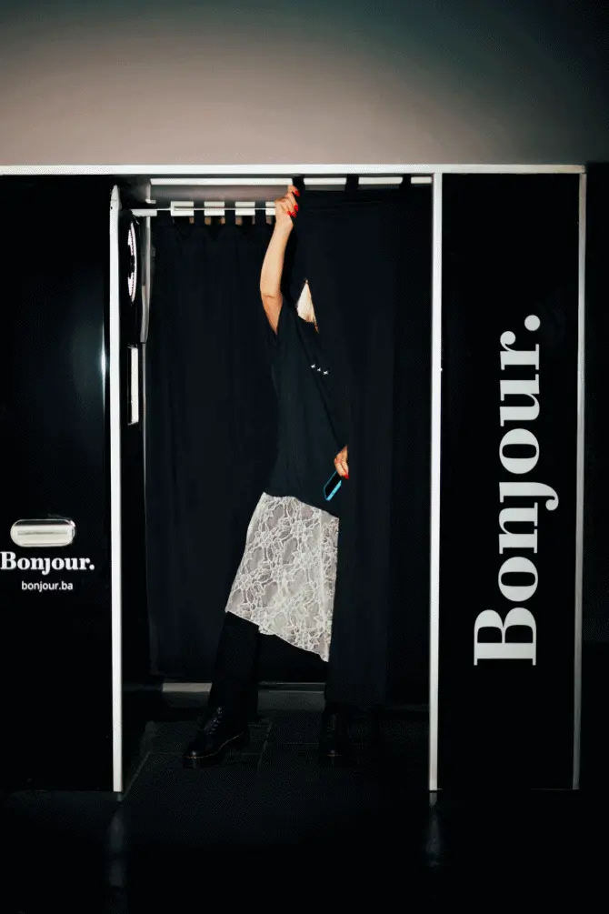 sarajevo-film-festival-garden-of-dreams-dj-layla-benitez-bonjour-ba-photobooth_gif_2