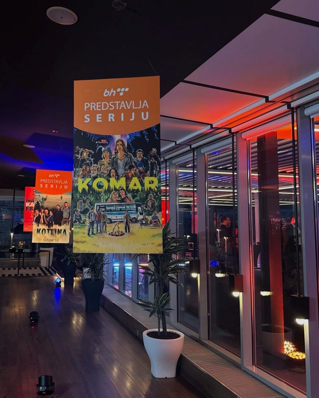 bonjour_ba_komar_02