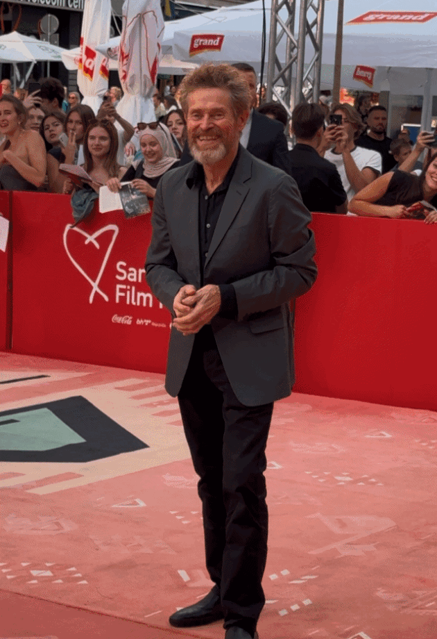 Prvi kadrovi: Willem Dafoe na crvenom tepihu pred uručenje Srca Sarajeva