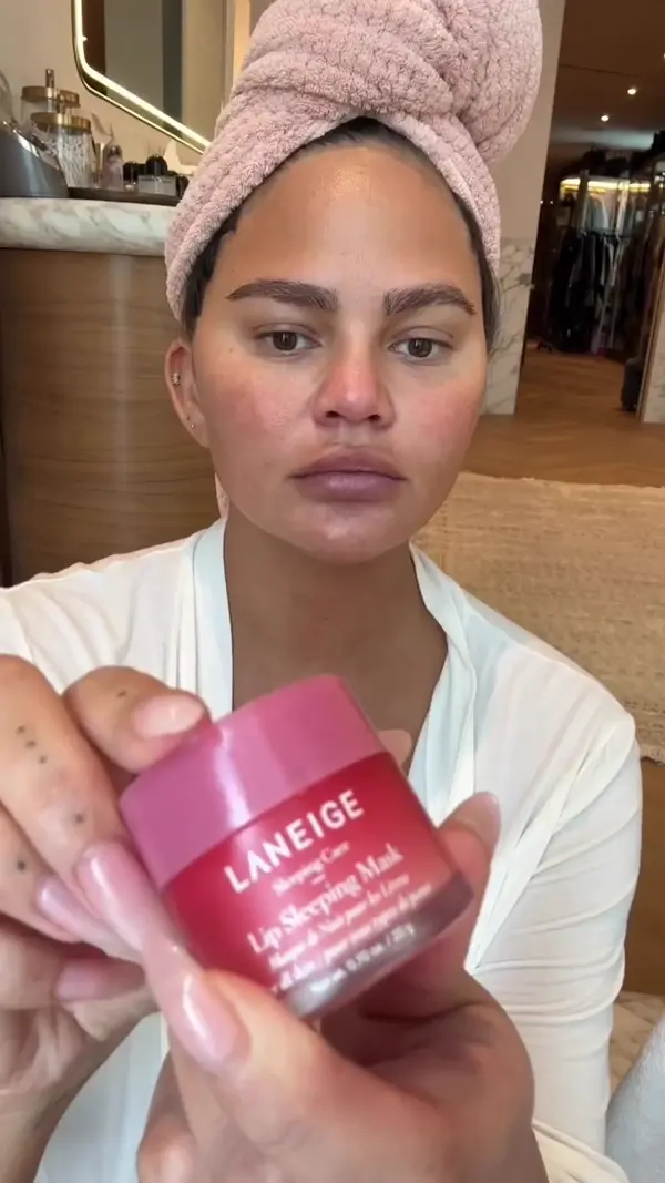 laneige-berry-hranjiva-nocna-maska-za-usne-bonjour-ba