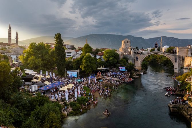 bonjour_ba_red_bull_cliff_diving_mostar_012
