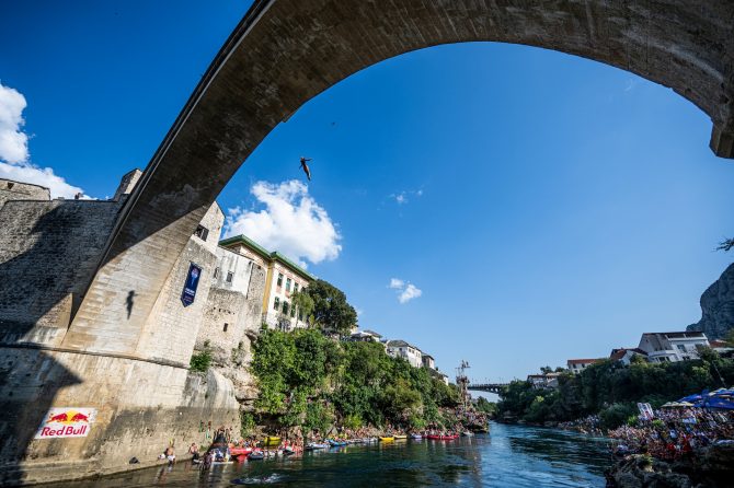 bonjour_ba_red_bull_cliff_diving_mostar_02