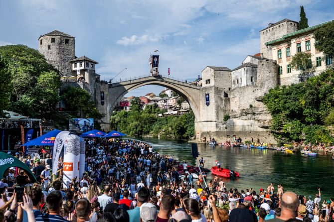 bonjour_ba_red_bull_cliff_diving_mostar_08