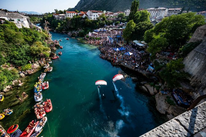bonjour_ba_red_bull_Cliff_diving_mostar_Sulejman_Omerbasic__01