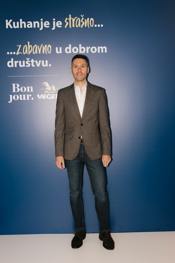 vegeta-bonjour-ba-radionica-miran-karic_photowall_12_bonjour_ba