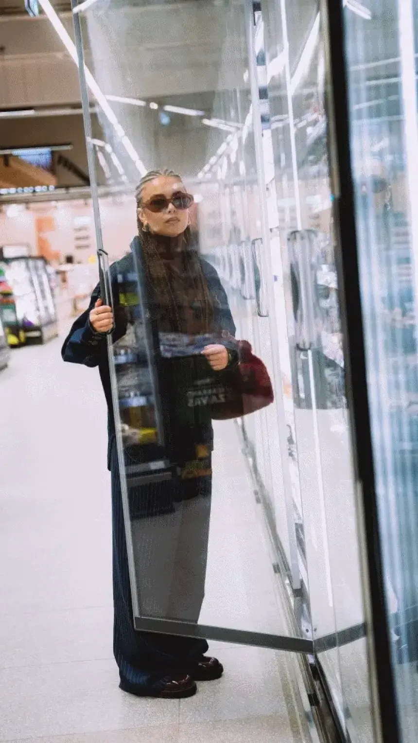 Nepogrešiva jesenska moda: Ova cura u Sarajevu zna sve trikove sezone.