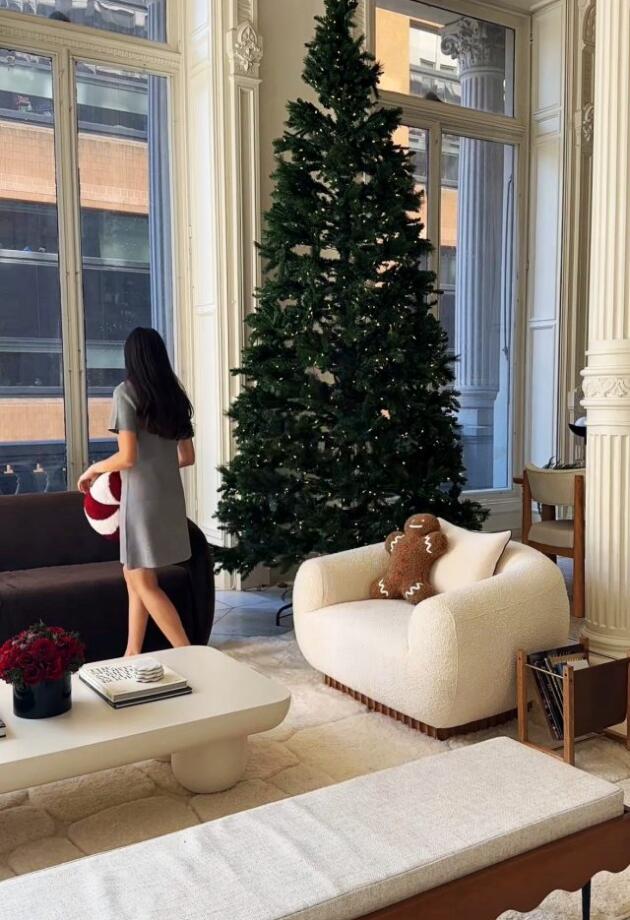 3 neobična, ali chic trenda za praznike: Kako ove zime ukrasiti jelku drugačije?