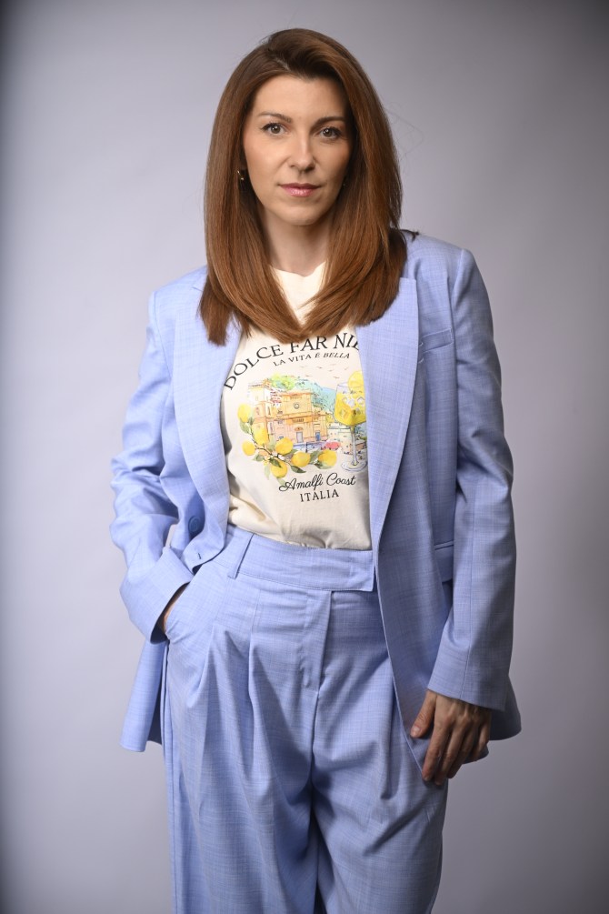 ogledalce-sarajevo-elma-boja-kose-5-bonjour-ba