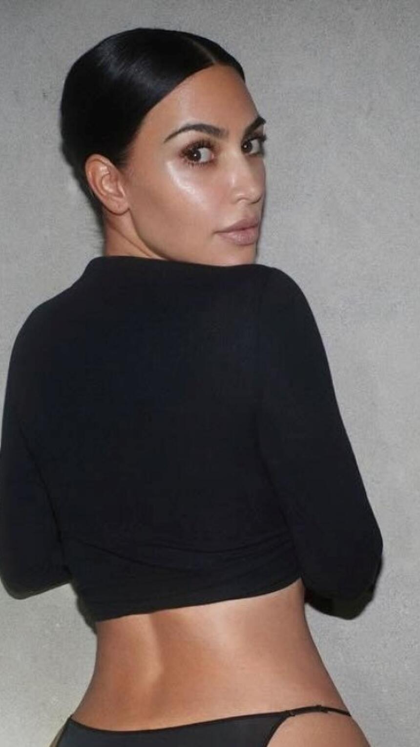 Novi proizvod Kim Kardashian rasprodan je u danu. PS: radi se o gaćicama.