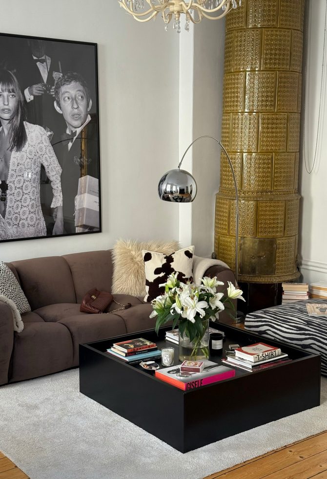 Ove jeseni u dnevnom boravku vlada smeđa sofa, a JYSK ima model koji je na sniženju