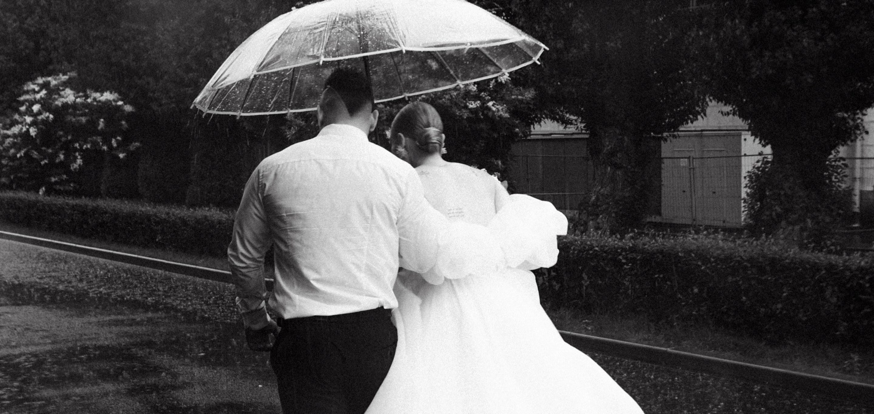 Kiša za dan vašeg vjenčanja? Evo kako ga pretvoriti u savršenu bajku!