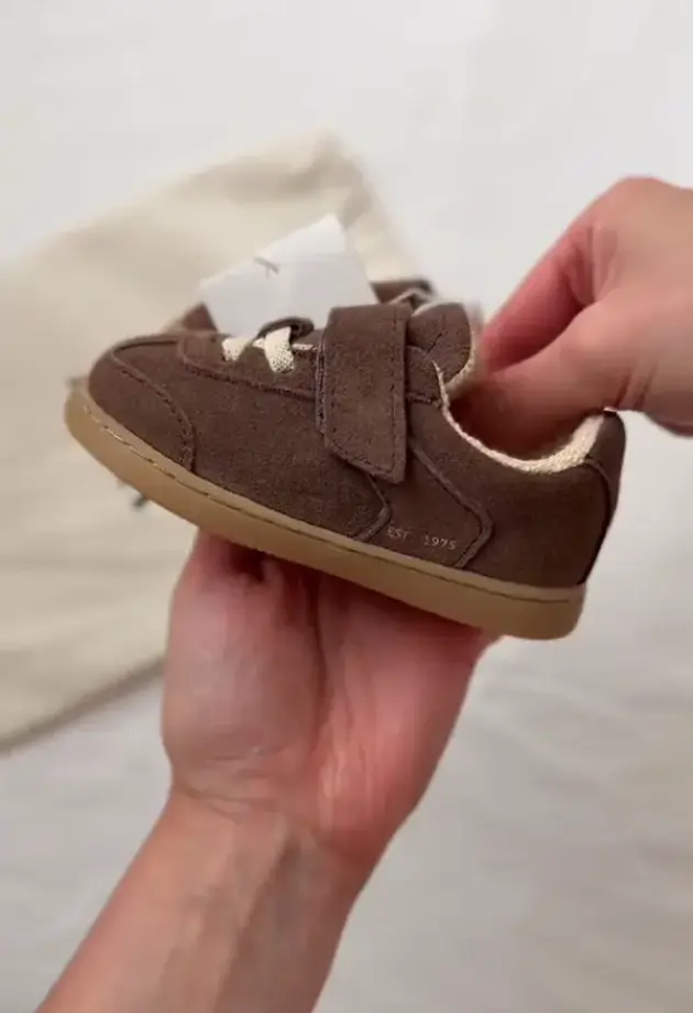 Da li ste znali da ZARA ima barefoot tenisice za djecu? Da, i izgledaju odlično.