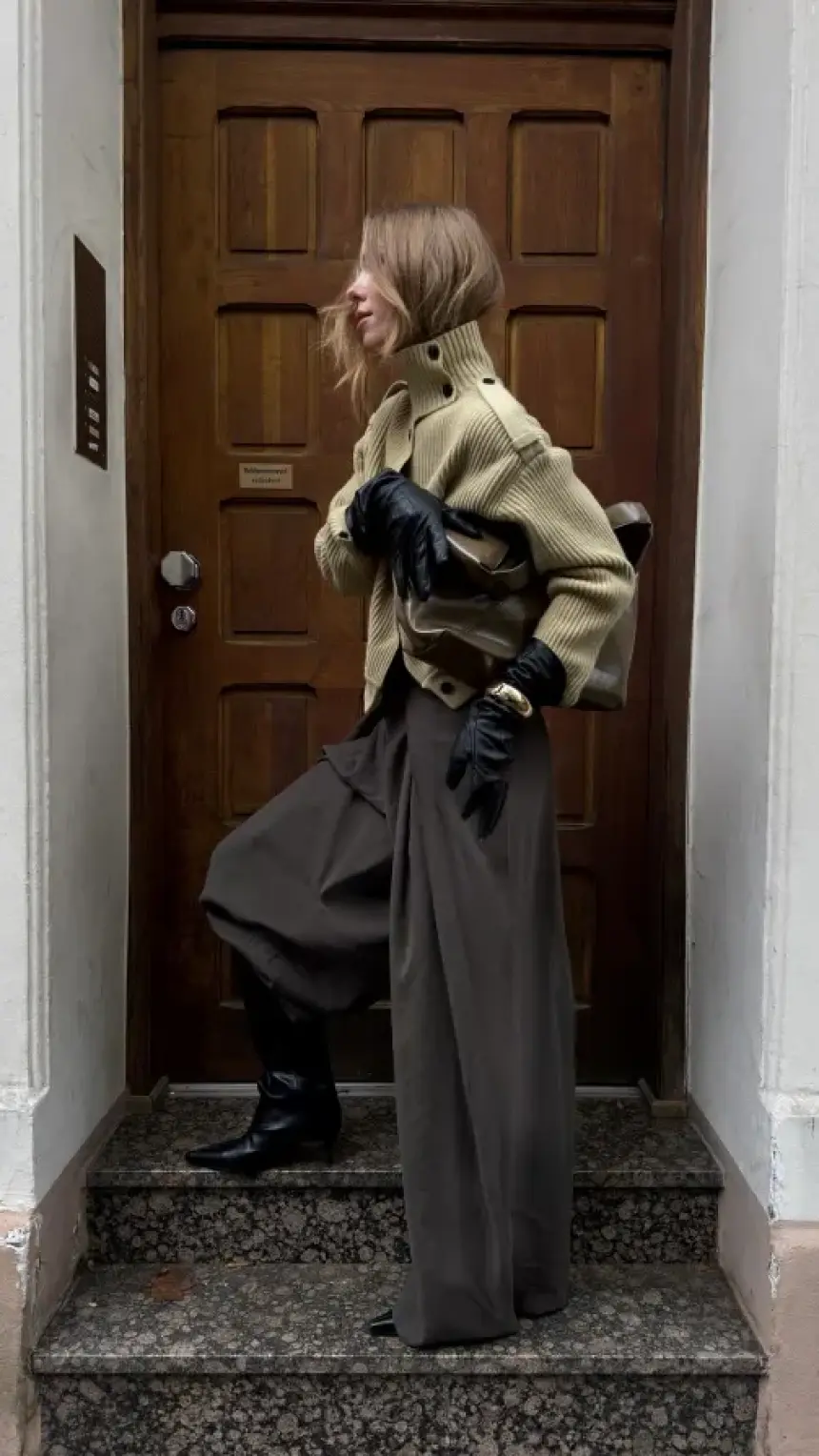 ZARA hlače koje idu i na posao i na tene: model koji pristaje svima