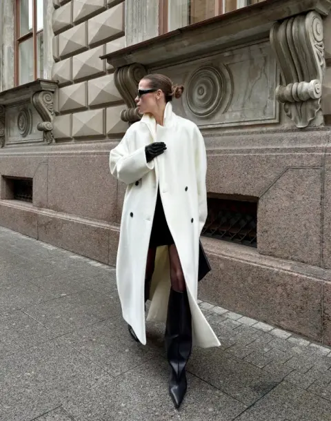 Analizirali smo trendove: 9 bijelih kaputa za elegantnu zimu koji već nestaju online!