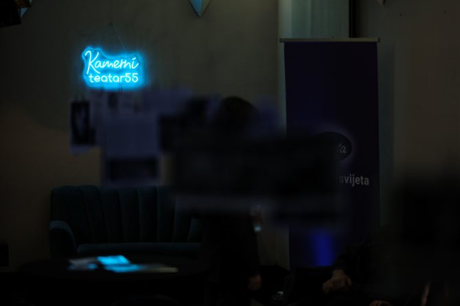 kamerni_teatar_55_dani_jurislava_korenica_bonjour_ba_14