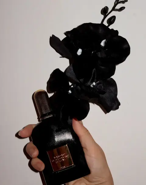 Ako tražite parfeme i šminku na popustu... Black Friday ulovi za BiH su ovdje.