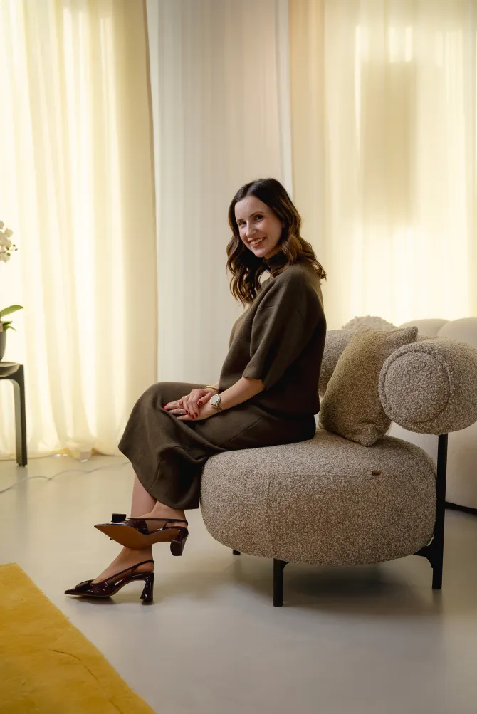 lino-kasice-pouch-magdalina-jankovic-bonjour-expert-23-bonjour-ba