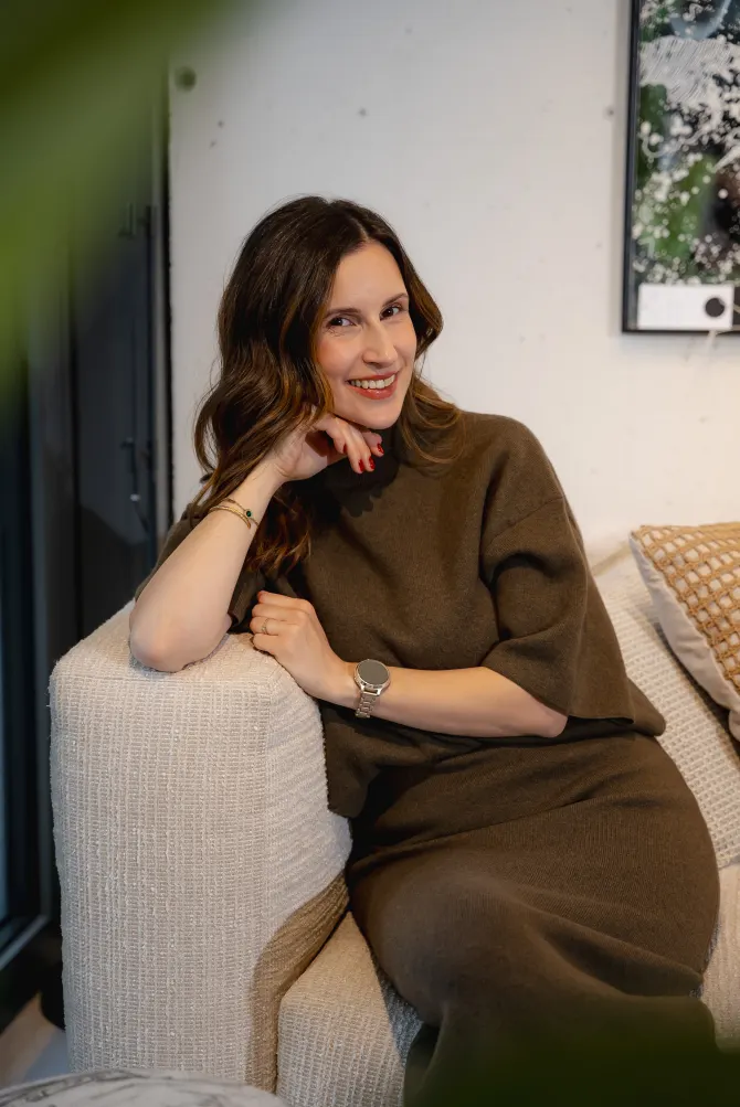 lino-kasice-pouch-magdalina-jankovic-bonjour-expert-27-bonjour-ba