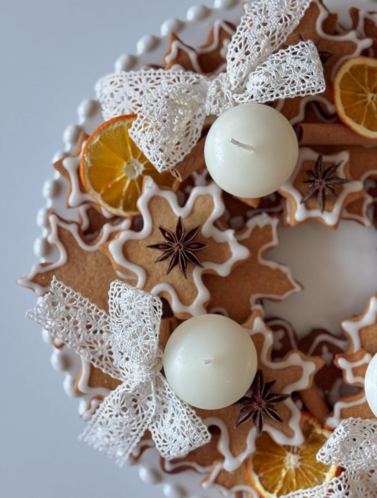 Medenjaci pretvoreni u adventski vijenac: Slatkiš koji će vašem stolu dati pravi blagdanski šarm