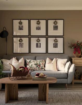 Praznični trik za dekor: Kako postići chic, a ne kič efekat na zidu?