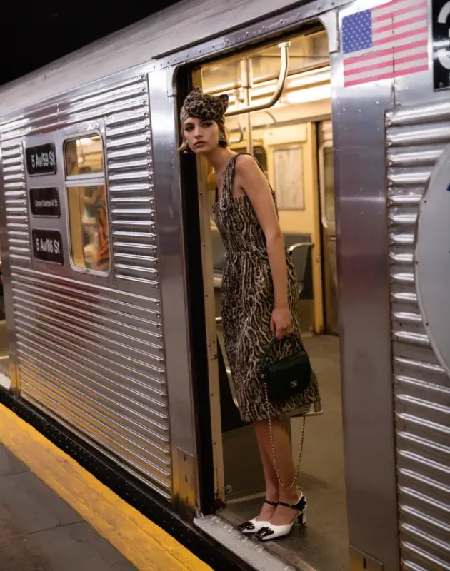 New York je sinoć izgledao potpuno drugačije. CHANEL je razlog, a mi vam donosimo detalje.