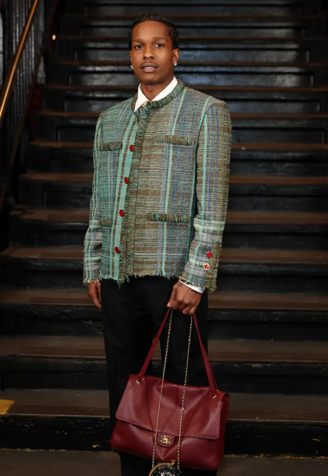 chanel-MÉTIERS D'ART-32-bonjour-ba