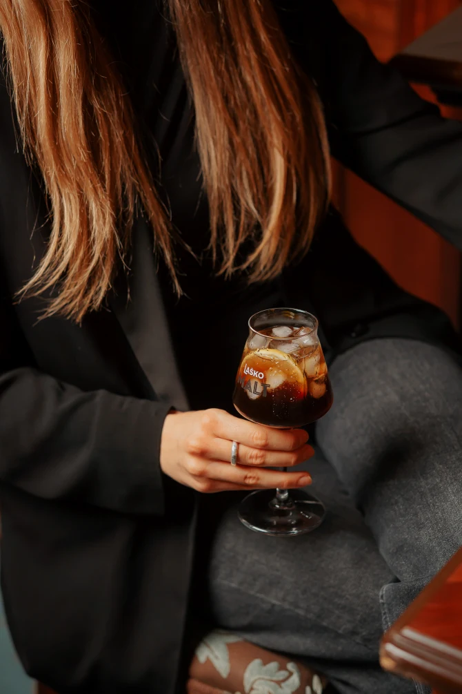 bih-nova-godina-lasko-dark-malt-309-bonjour-ba