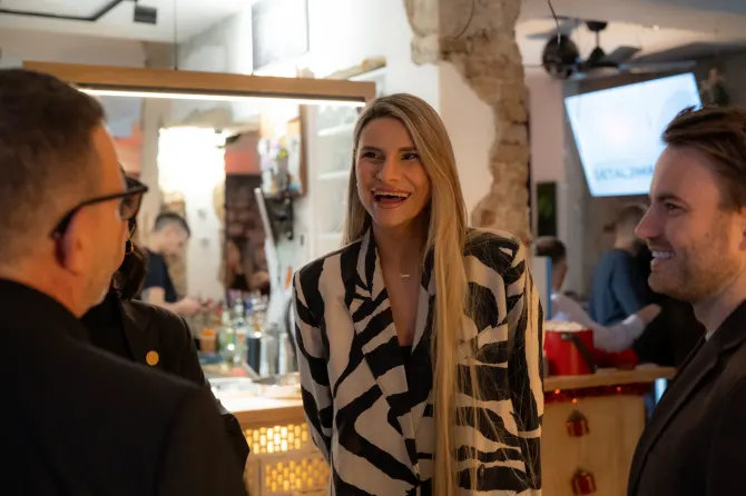 m-rasvjeta-event-kawa-lets-glow-together-110-bonjour-ba