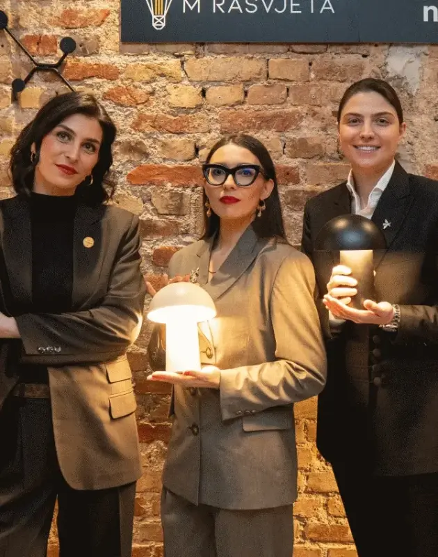 Zašto je Sarajevo sinoć izgledalo drugačije pod svjetlima? Pogled iz prvog reda.