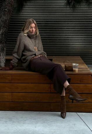 U Massimo Dutti posebnoj ponudi kriju se midi suknje koje tražimo cijeli decembar