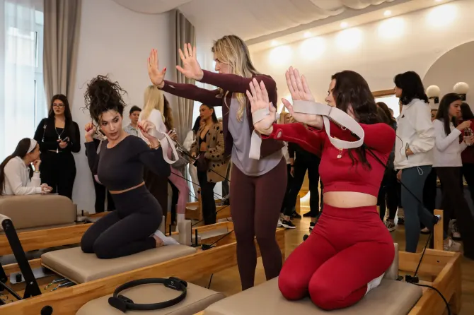 pilates-moon-157-bonjour-ba